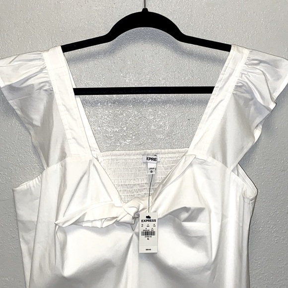 Express NWT Size XL White Sleeveless Square Neck Crop Top 3245 - Picture 2 of 9